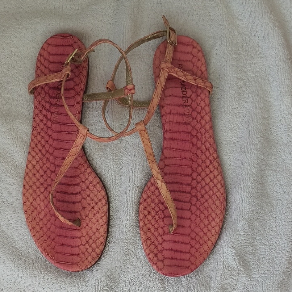Avec Moderation Women's Pink Embossed Snakeskin Leather Sandals, Size 37